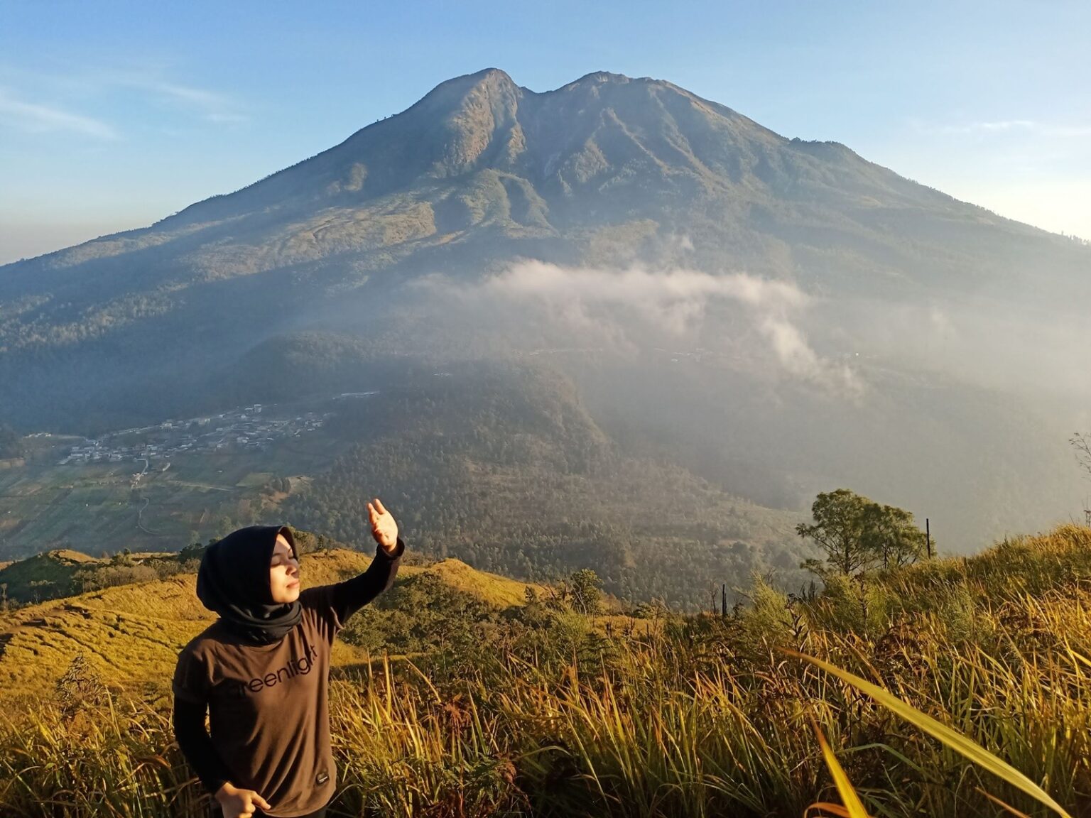 Gunung Lawu Tiket Jalur Pendakian