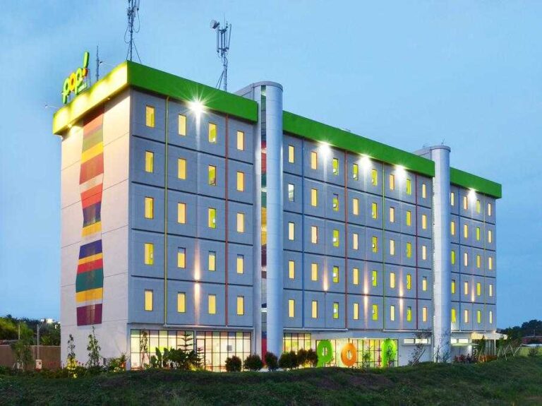 Promo Pop Hotel Kartu Centro dan Blitzcard diskon 5%