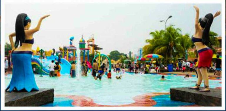 Promo Depok Fantasi Waterpark salah satu tempat rekerasi keluarga yang bertemakan wahana permainan air. Menawarkan berbagai permainan menarik yang cocok baik untuk anak-anak dan juga dewasa. Berikut informasi Harga Tiket Masuk nya.