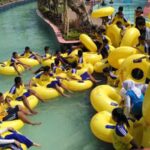 Buat yang suka menaguringi suangai berarus wajib mencoba wahana waimea stream river Hawai Waterpark Malang