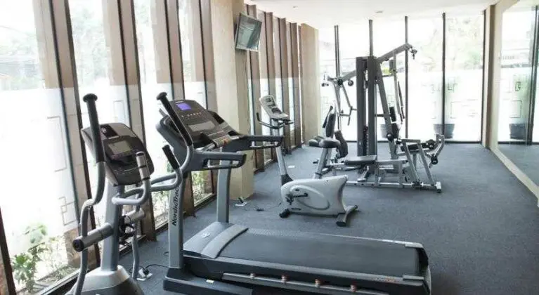 Area Fitness buat yang selalu ingin tampil fit dan bugar dalam beraktivitas.