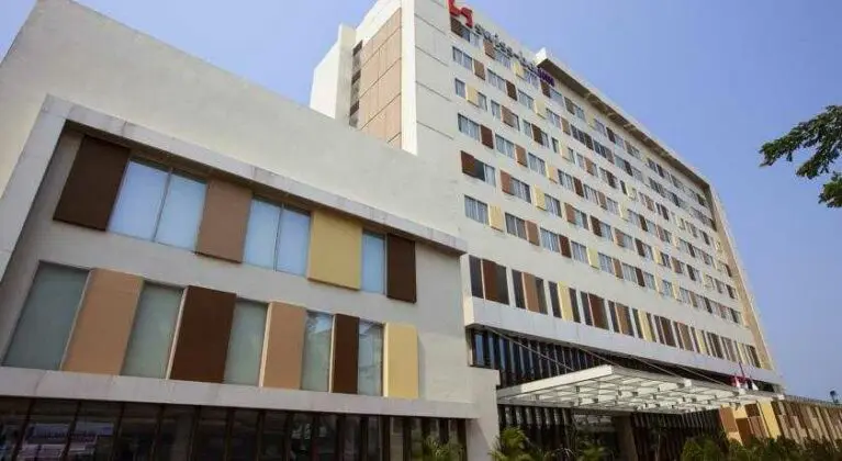 Gedung Hotel Swiss-Belhotel