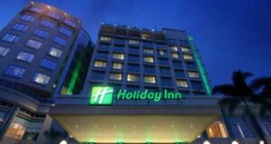 Holiday Inn Bandung diskon harga kamar per malam 50% menggunakan kartu kredit HSBC, Periode hingga 31 Agustus 2016.