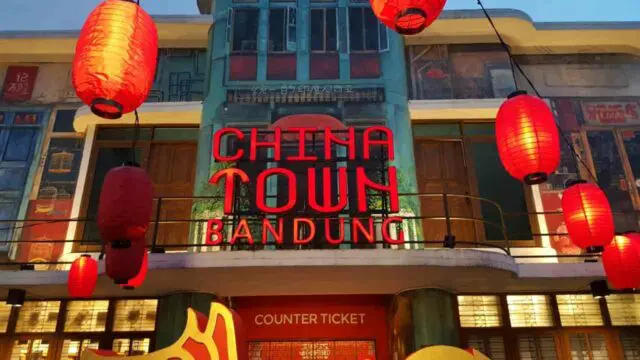 pintu masuk chinatown bandung