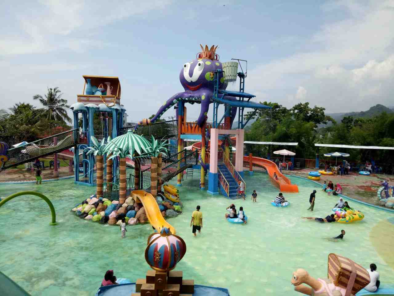 Objek Wisata Waterpark Citra Garden Di Lampung