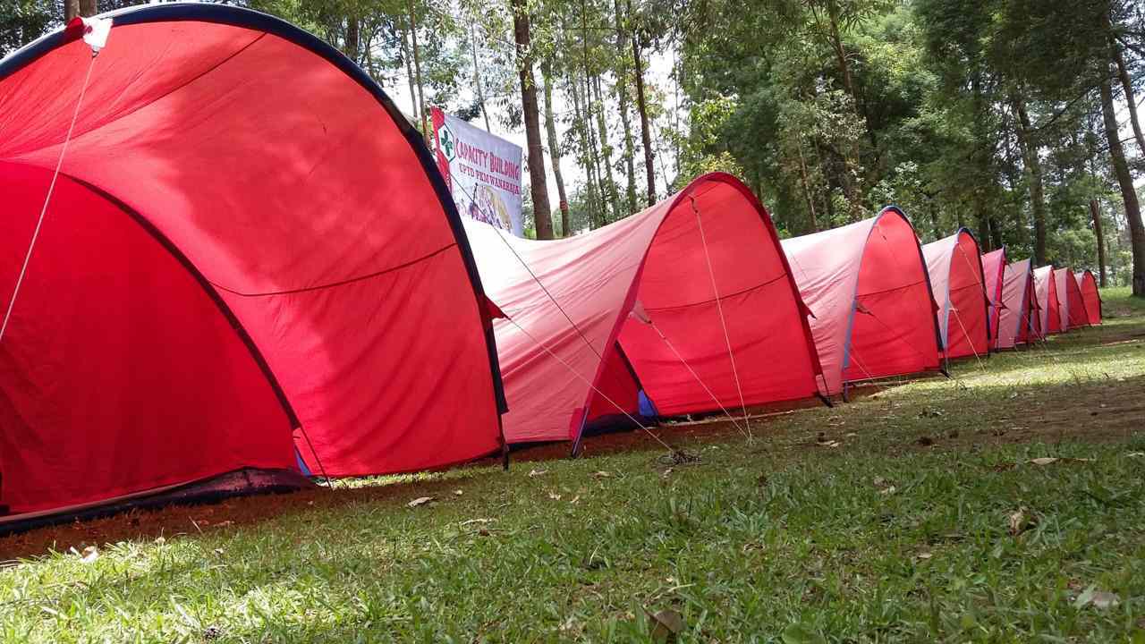 tenda untuk berkemah di ciwangun indah camp