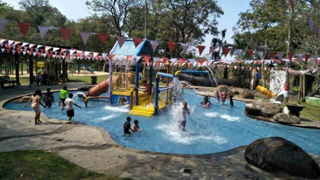 Taman Dayu Waterpark Tiket Wahana Oktober 2019 Travelspromo