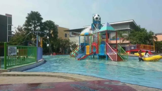 wahana kolam renang anak dx waterpark