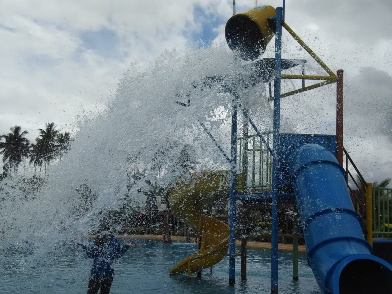 Waterboom GPI Waterpark Manado