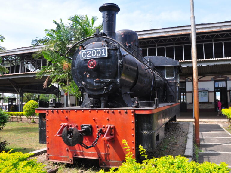 Lokomotif C2001 Museum Kereta Api Ambarawa