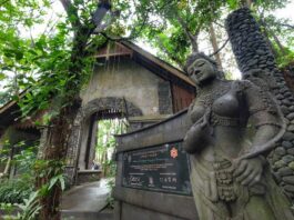 Patung di Museum Ullen Sentalu