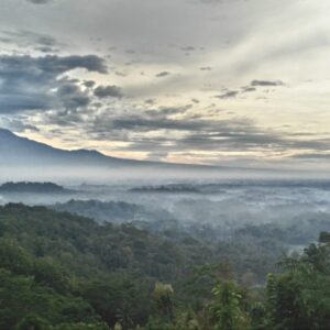 Pemandangan di Punthuk Setumbu