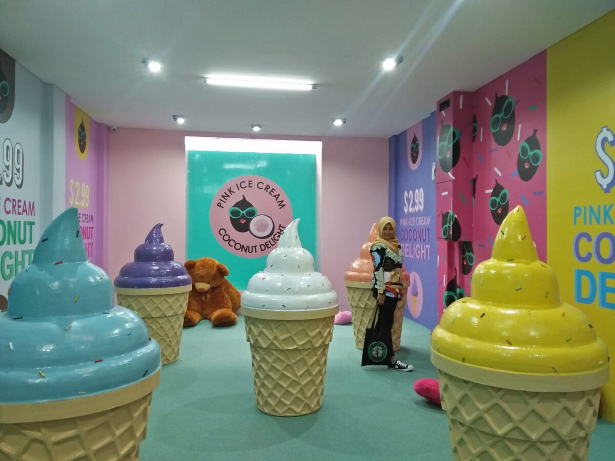 Pink Ice Cream Cirebon