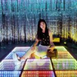 spot foto ribuan lampu warna warni