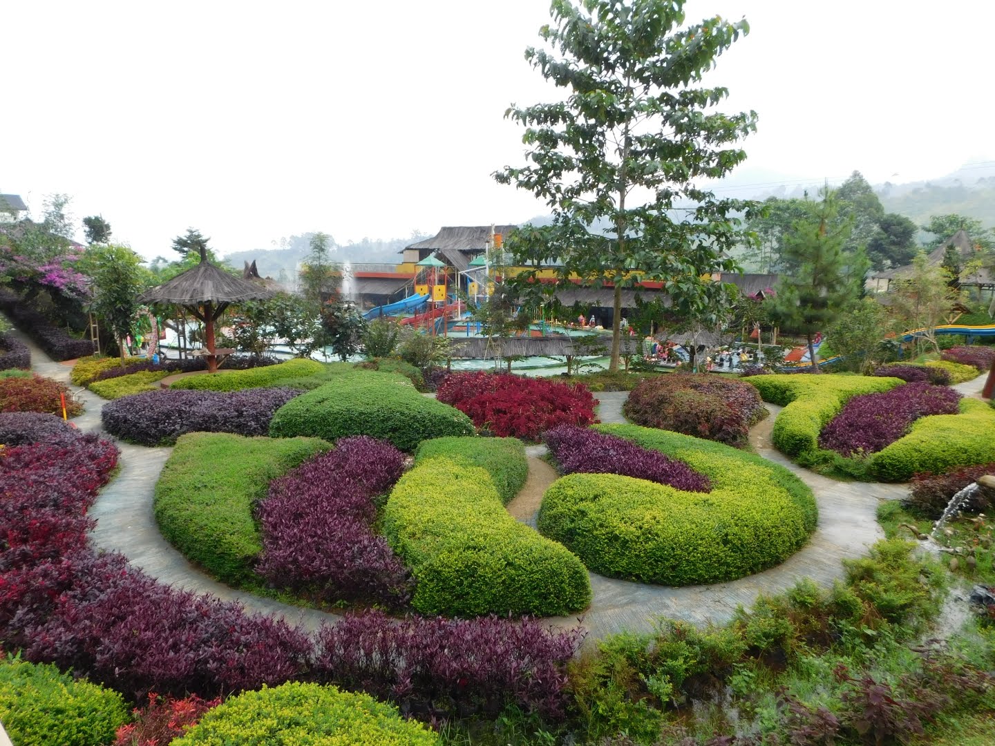 Taman Bunga di Barusen Hills Bandung 