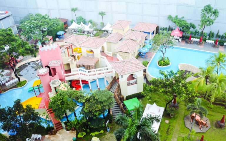 area kolam dan wahana permainan matador waterpark