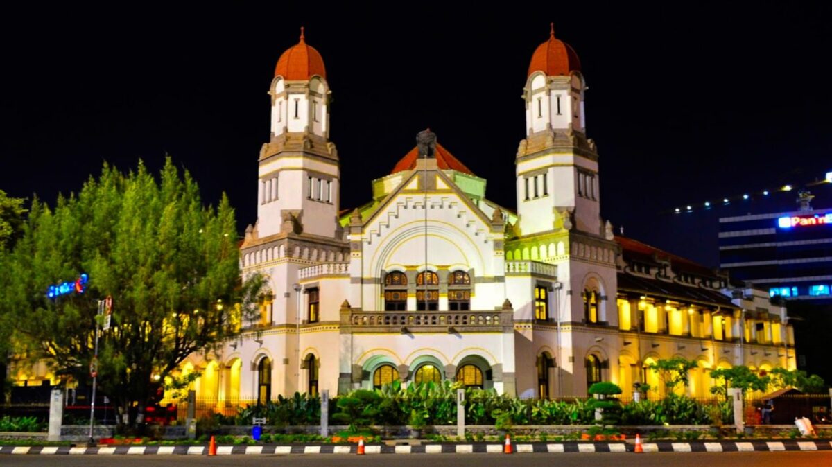 Bangunan belanda lawang sewu