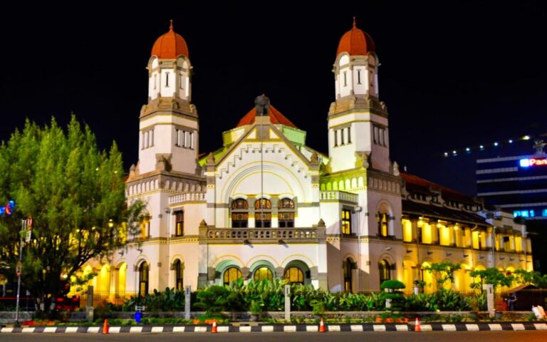 Bangunan belanda lawang sewu