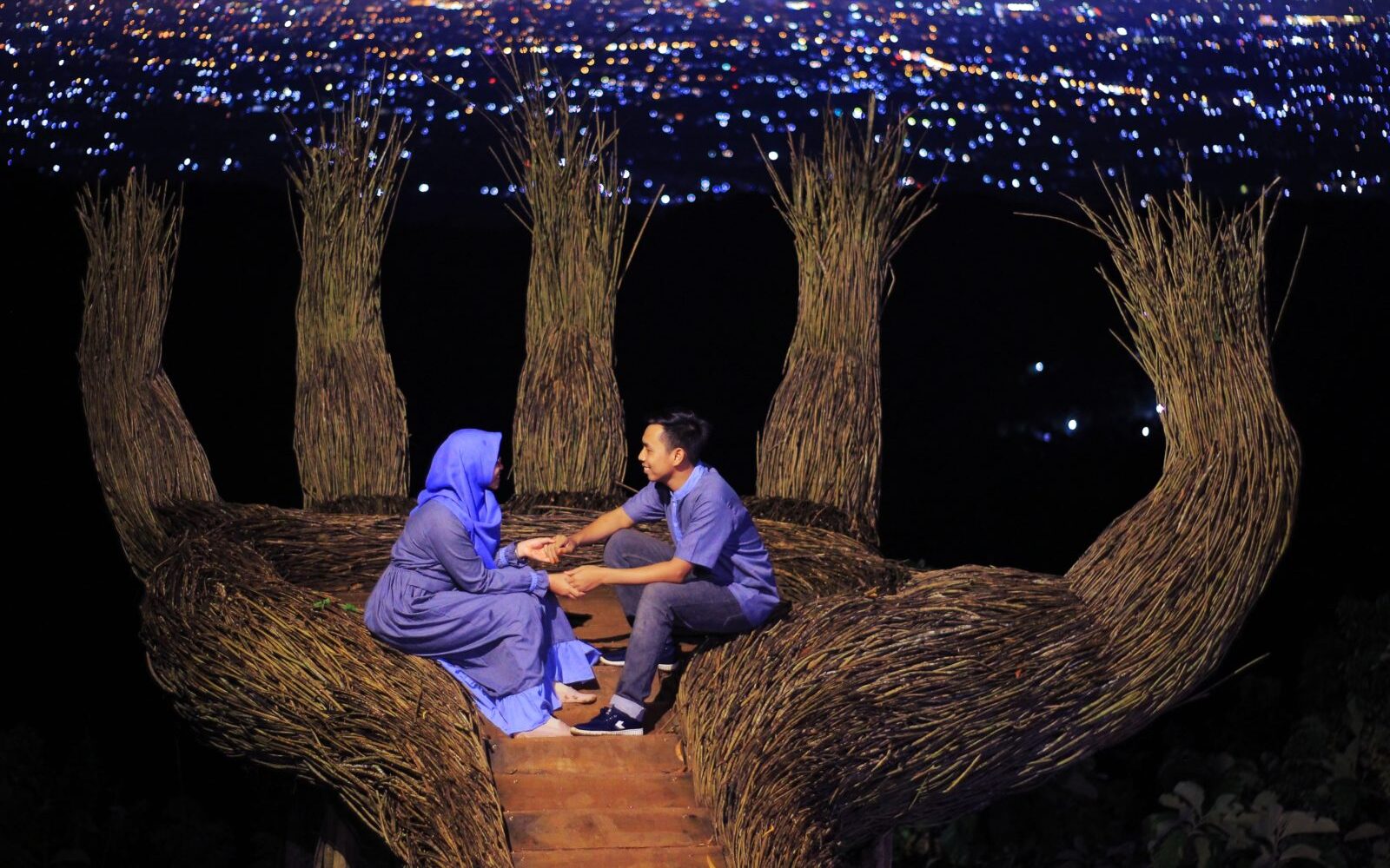 city light yogyakarta malam hari dari hutan pinus pengger sendangsari
