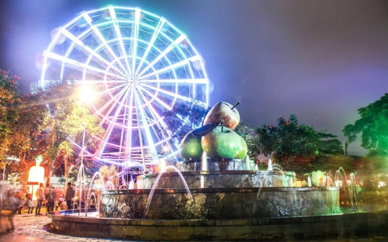 Bianglala di Alun-Alun Kota Batu