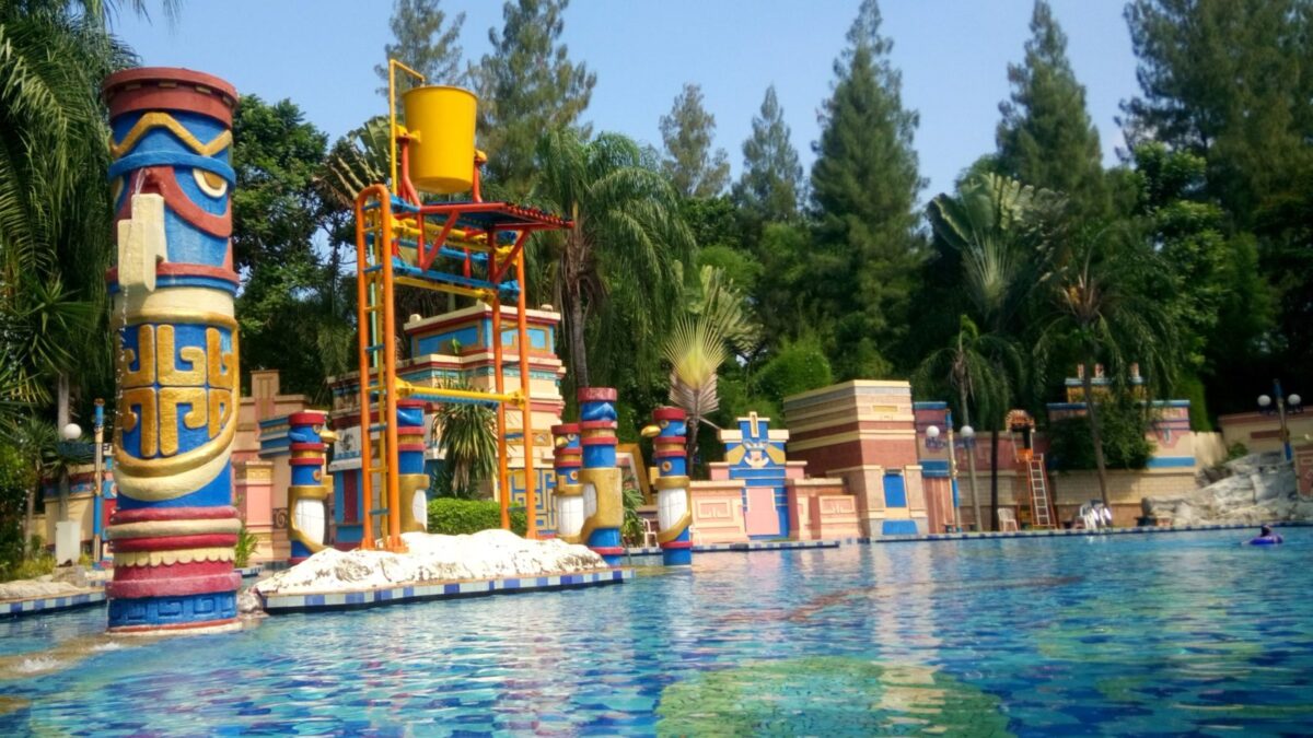 Eldorado Waterpark Legenda Wista Cibubur