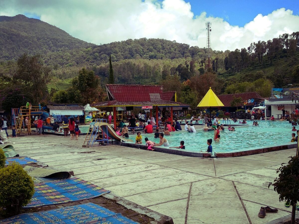 Wisata Air Panas Ciwidey