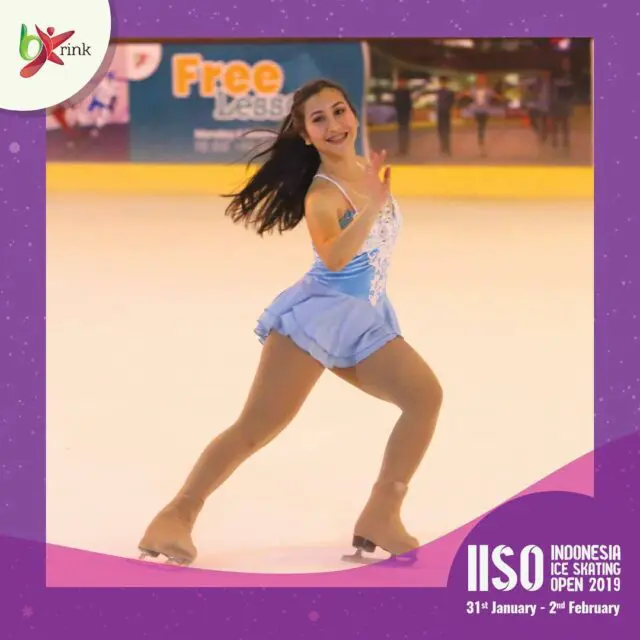 Serunya Menyaksikan Para Profesional Meluncur di BX Rink Ice Skating Bintaro