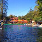 wahana kolam dan peluncuran water park