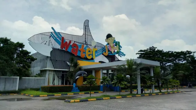 Water Joy Waterpark Cileungsi Bogor