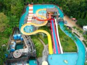 area kolam dan wahana Planet Waterboom Subang