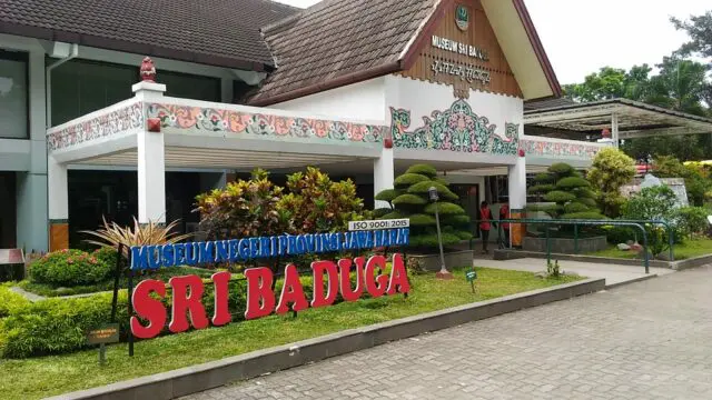 Bagian depan Museum Sri Baduga Bandung