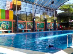 kolam renang dewasa indoor