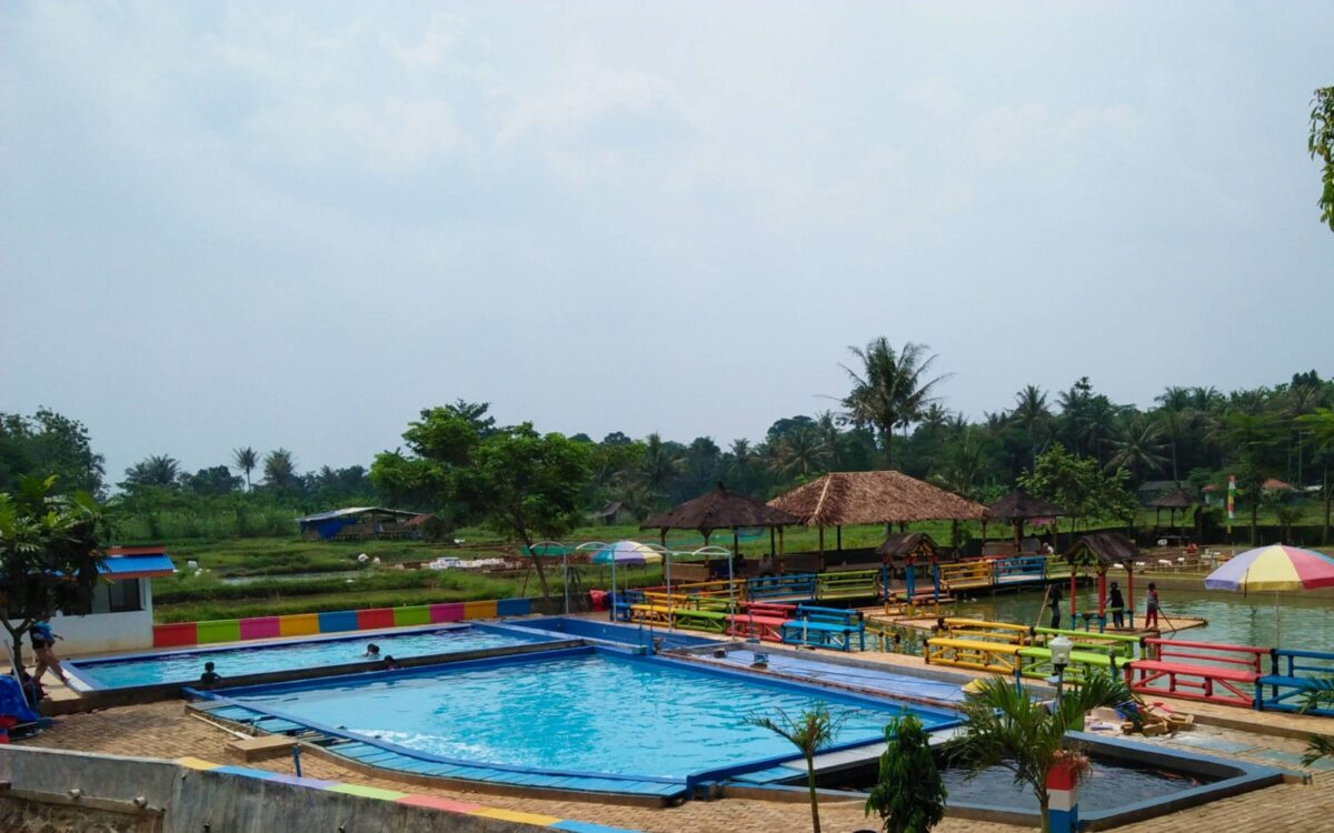 kolam renang anak taman herbal insani