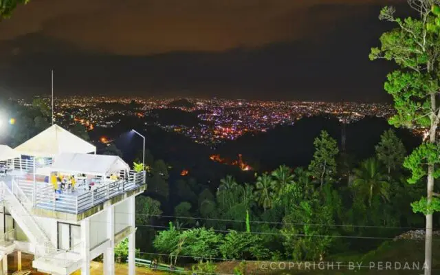 Pemandangan malam kota Bandar Lampung