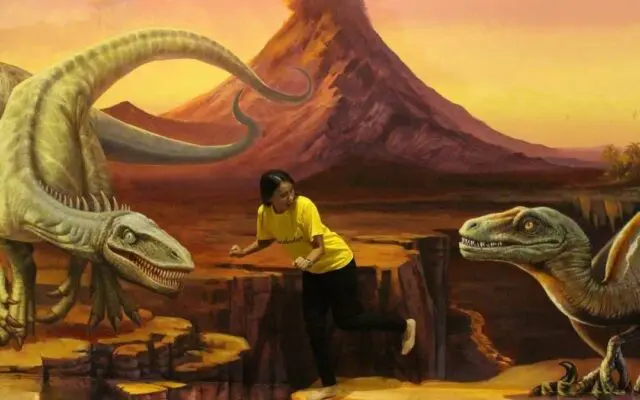 Salah satu lukisan di zona Dinosaur Museum 3D Kota Tua