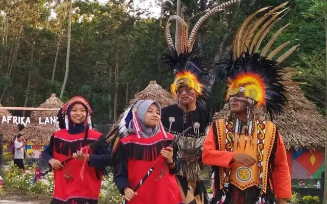 tersedia sewa kostum di Kampung AFrika Blitar Jawa Tengah