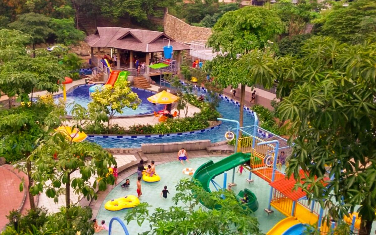area kolam renang sumber karya indah ski bogor
