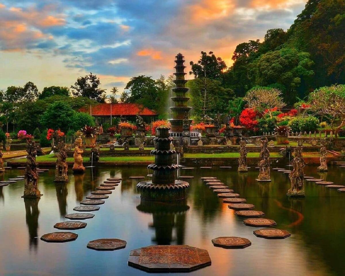 Taman Istana Air Tirta Gangga