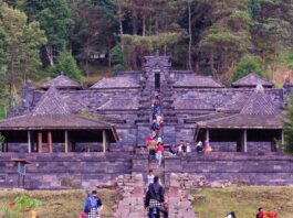 area kawasan komplek wisata candi