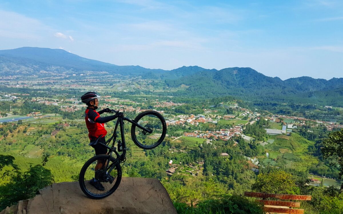 Keindahan bentang alam kawasan sesar lembang