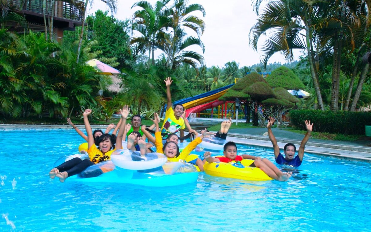 Salah satu kolam bermain di Cafles Waterpark