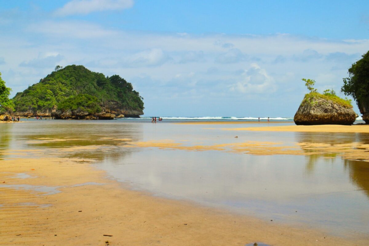 padang pasir pantai clungup