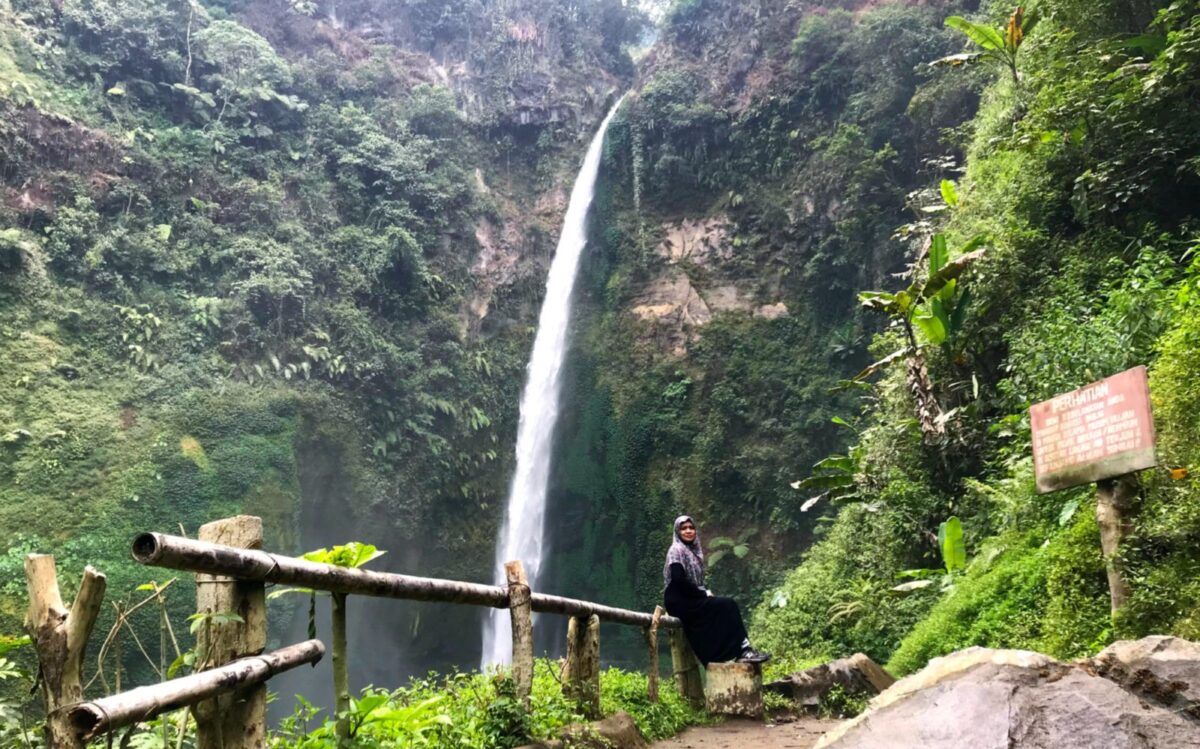 air terjun coban pelangi