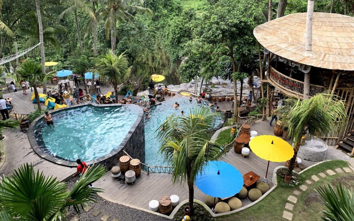 Kolam Renang Dtukad River Club