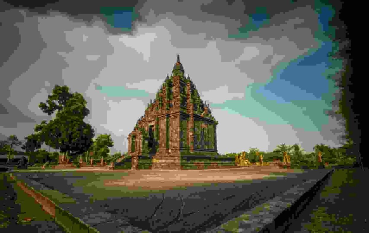 Candi Sojiwan di Desa Kebondalem, Kecamatan Prambanan, Kabupaten Klaten