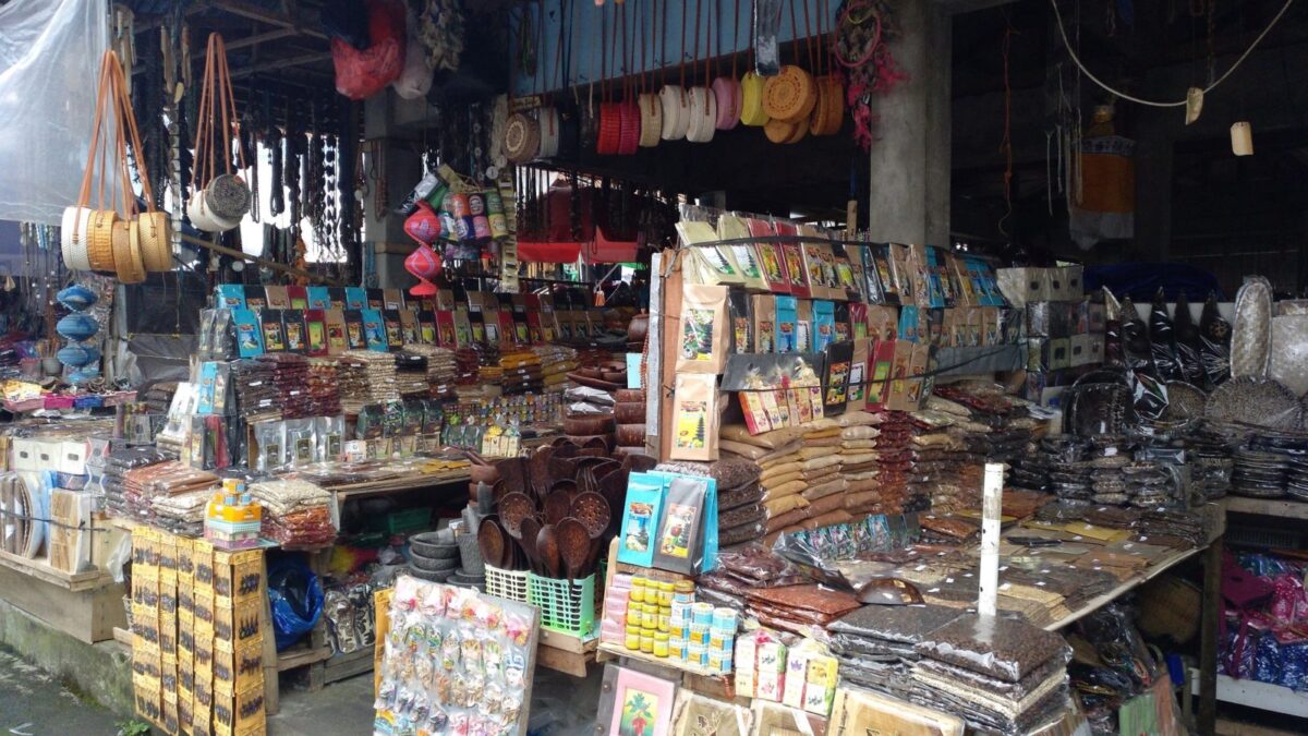 Jajaran Toko di Pasar Seni Sukawati
