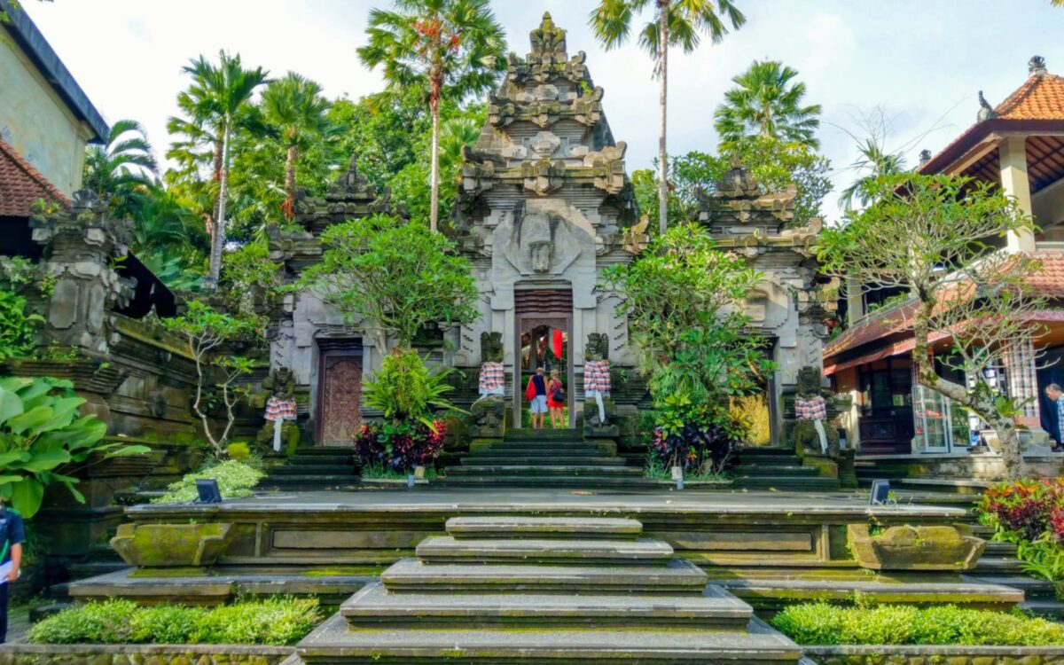 musium puri lukisan ubud