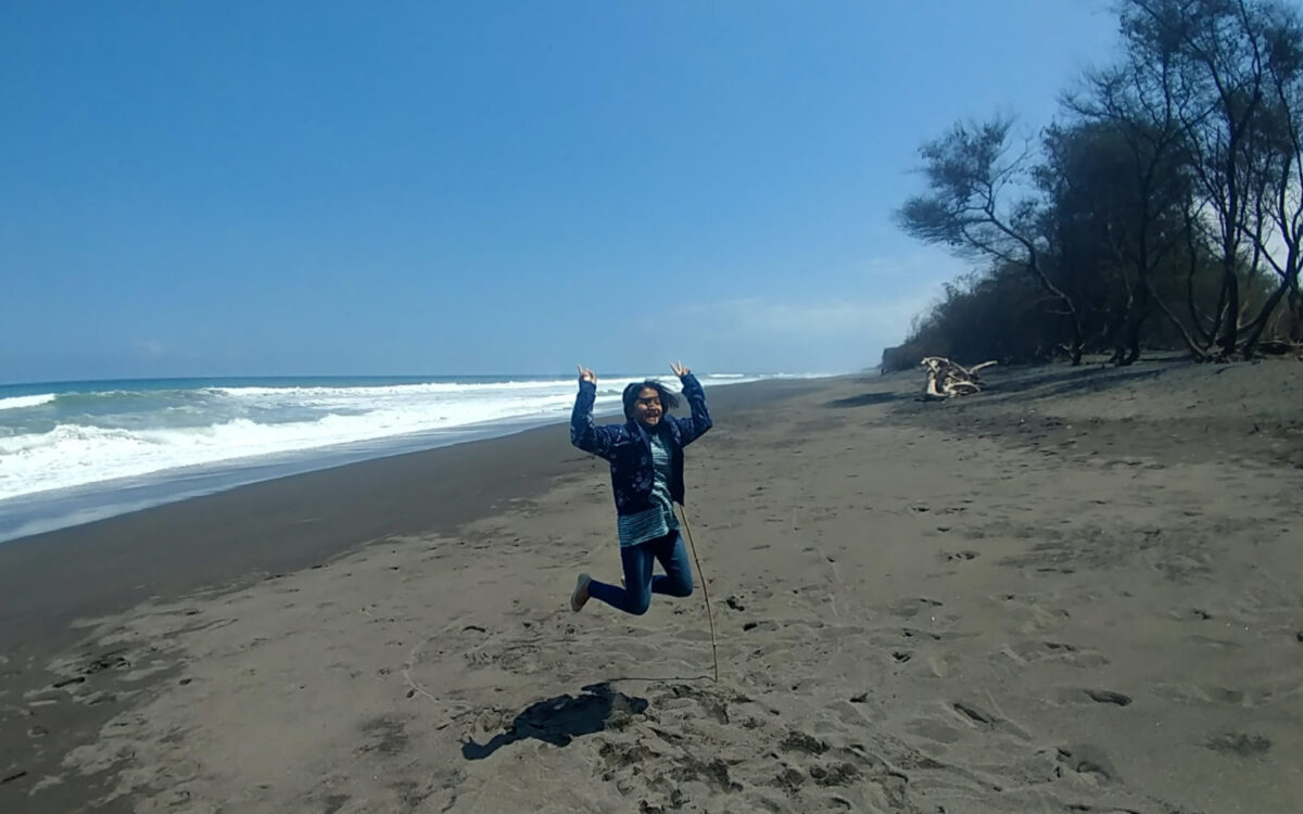 area pantai goa cemara