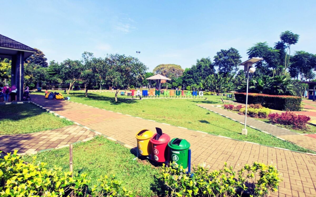 taman hijau yang tertata rapi