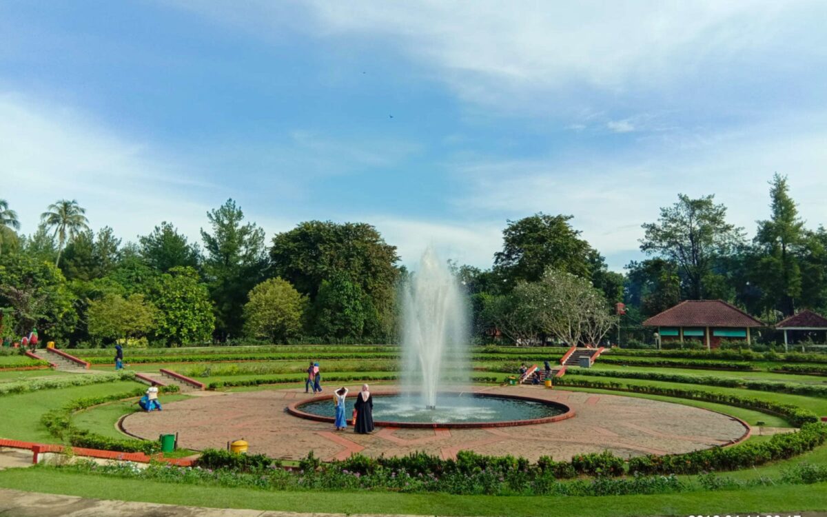 air mancur di taman wiladatika